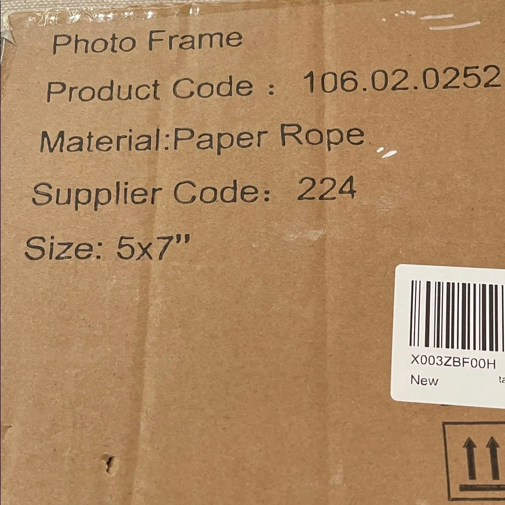 Natural Rattan 5 X 7 Picture Frame/NIB